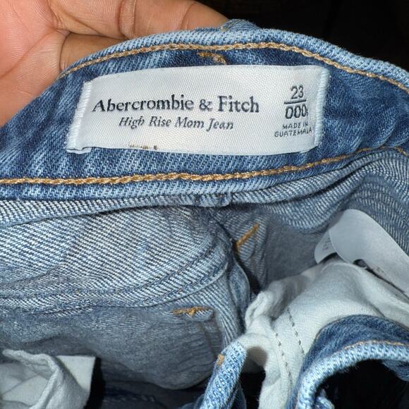 Abercrombie & Fitch High Rise Distressed Blue Denim Mom Jeans Women’s Size 23 - Picture 4 of 6